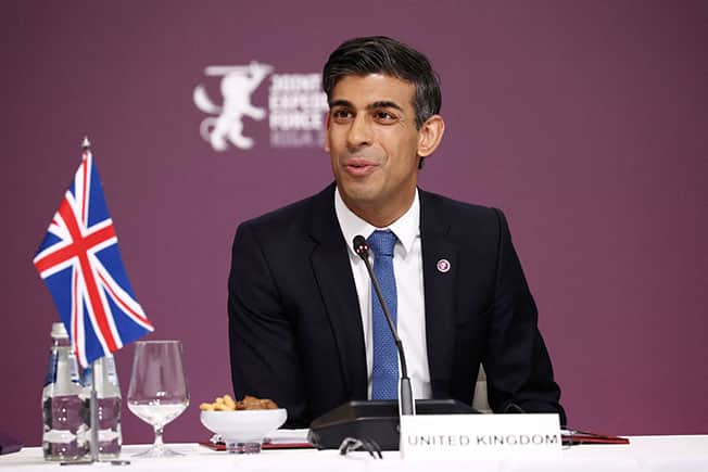 image British Prime Minister Sunak avoids wipeout in key elections