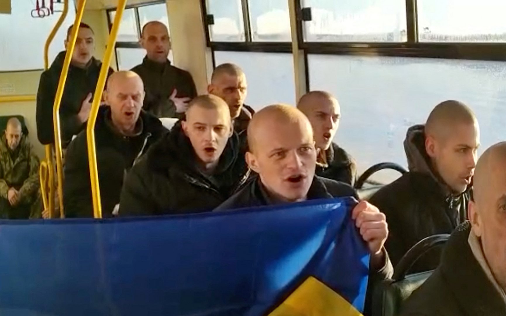 image Russia and Ukraine exchange 50 soldiers each in prison release deal