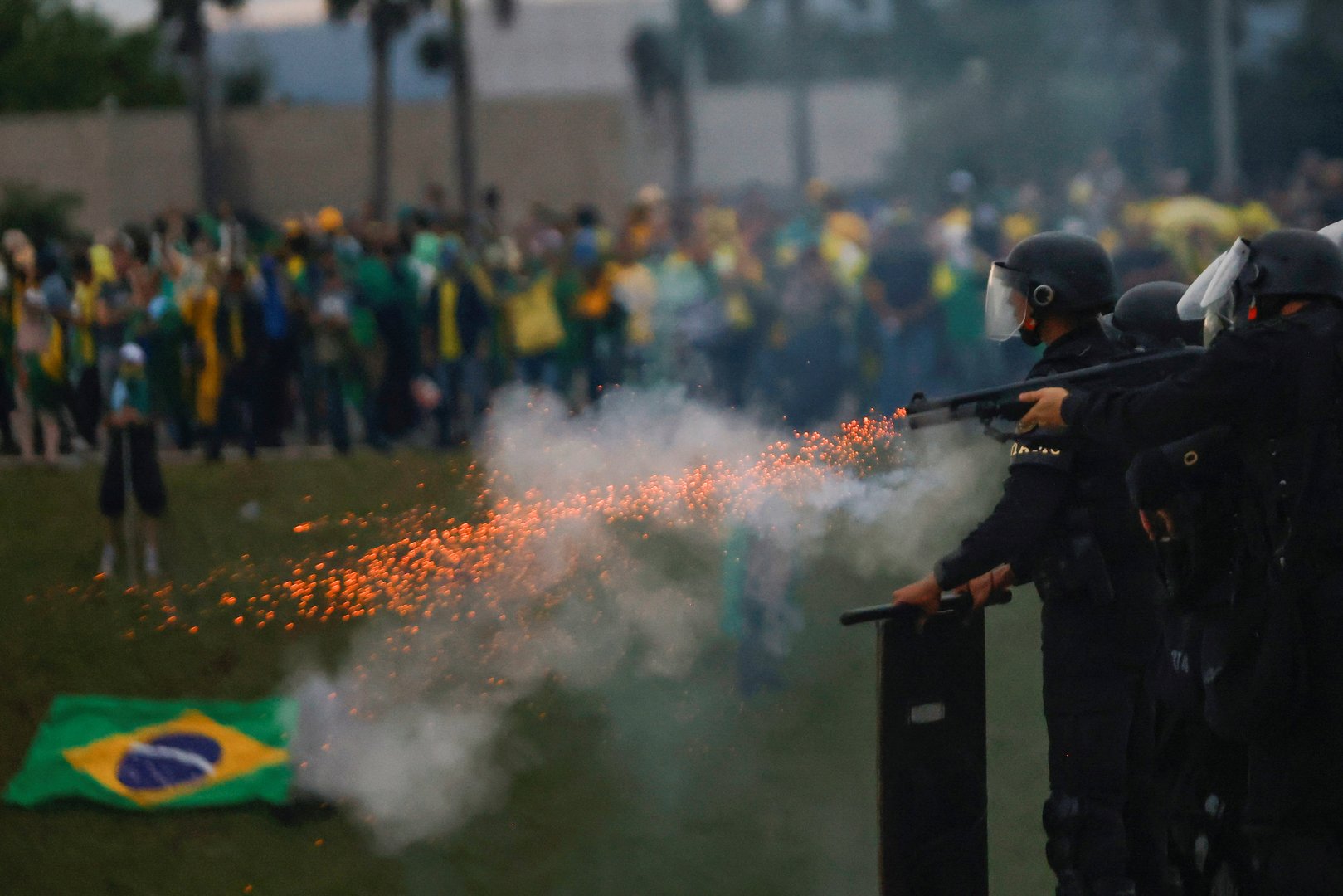 image Bolsonaro backers ransack Brazil presidential palace, Congress, Supreme Court