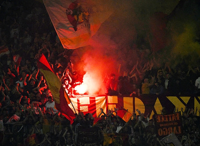 image Politicians vow action after Italian fans clash on motorway