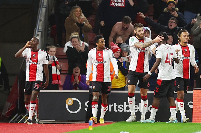 image Man United face Forest, Newcastle meet Southampton in League Cup semis