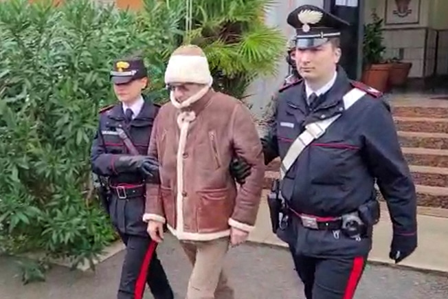image Italy arrests top mafia boss Messina Denaro at Sicilian hospital (updated)