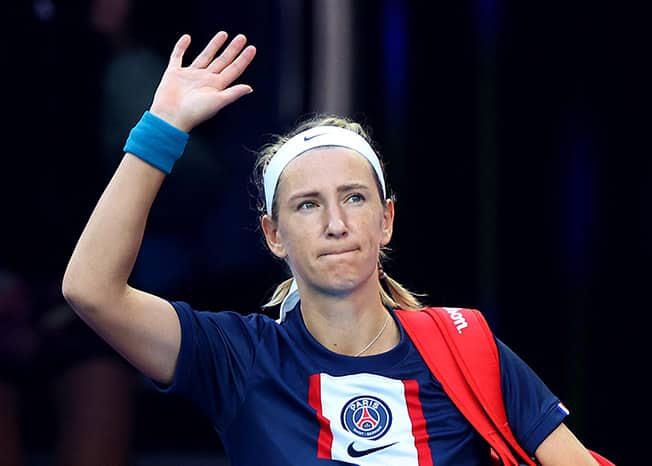 image Soccer mom Azarenka ordered to take off PSG shirt at Australian Open