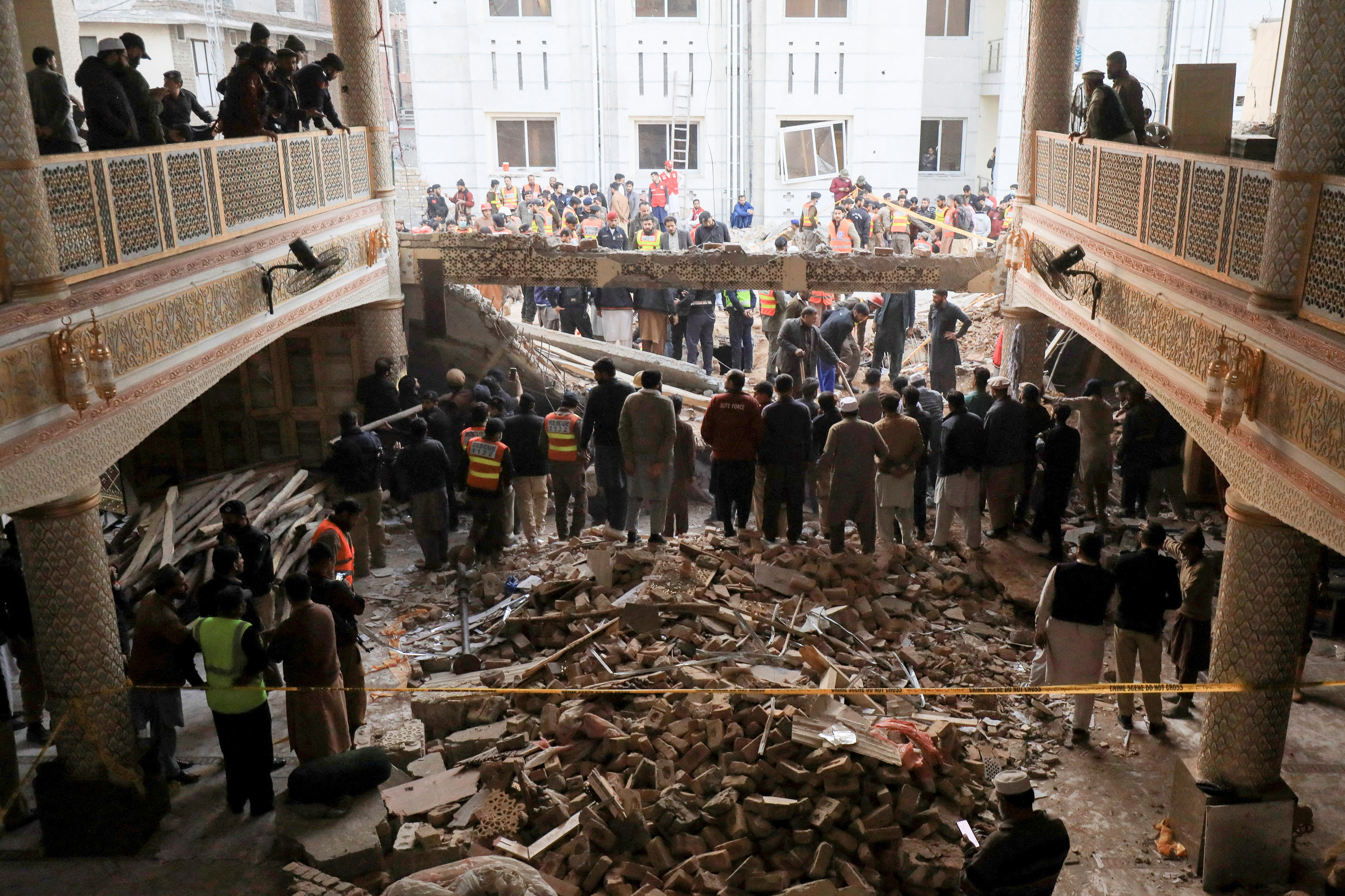 image Pakistan mosque bombing death toll rises to 87
