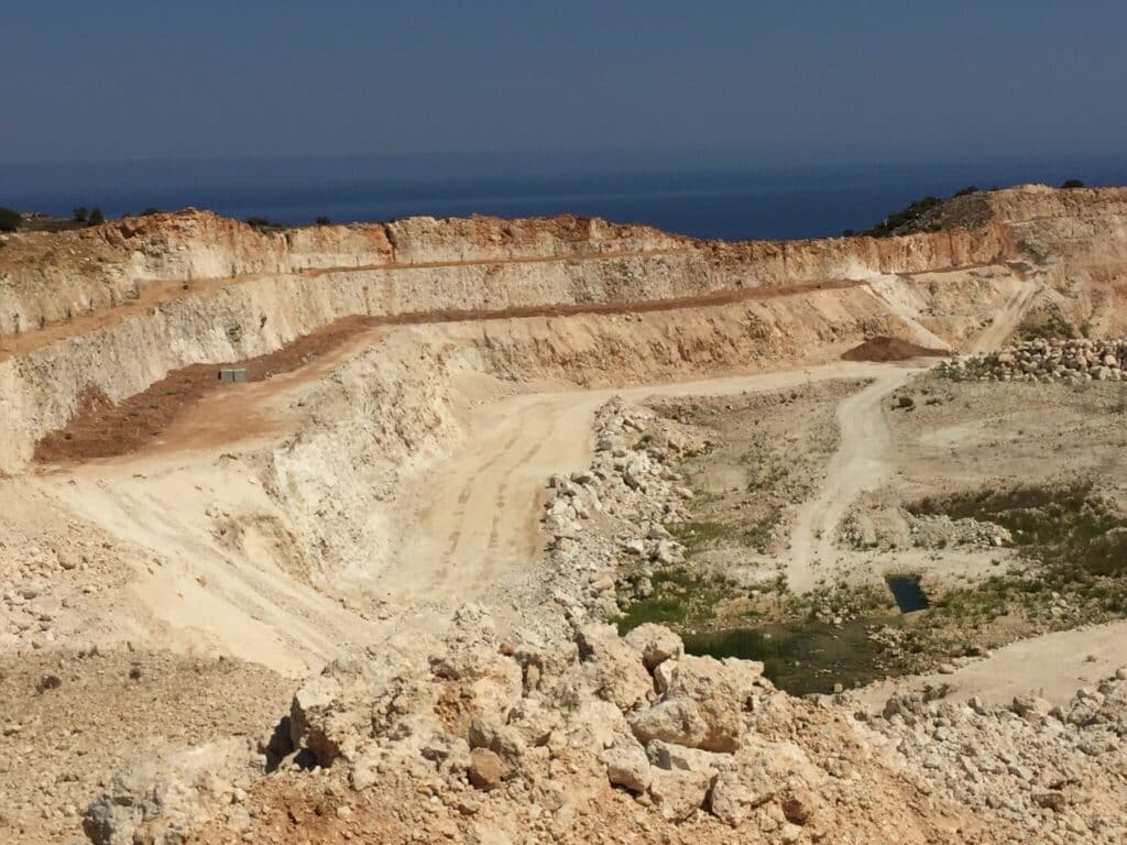 image Quarry workers call off strike, pending meeting with minister