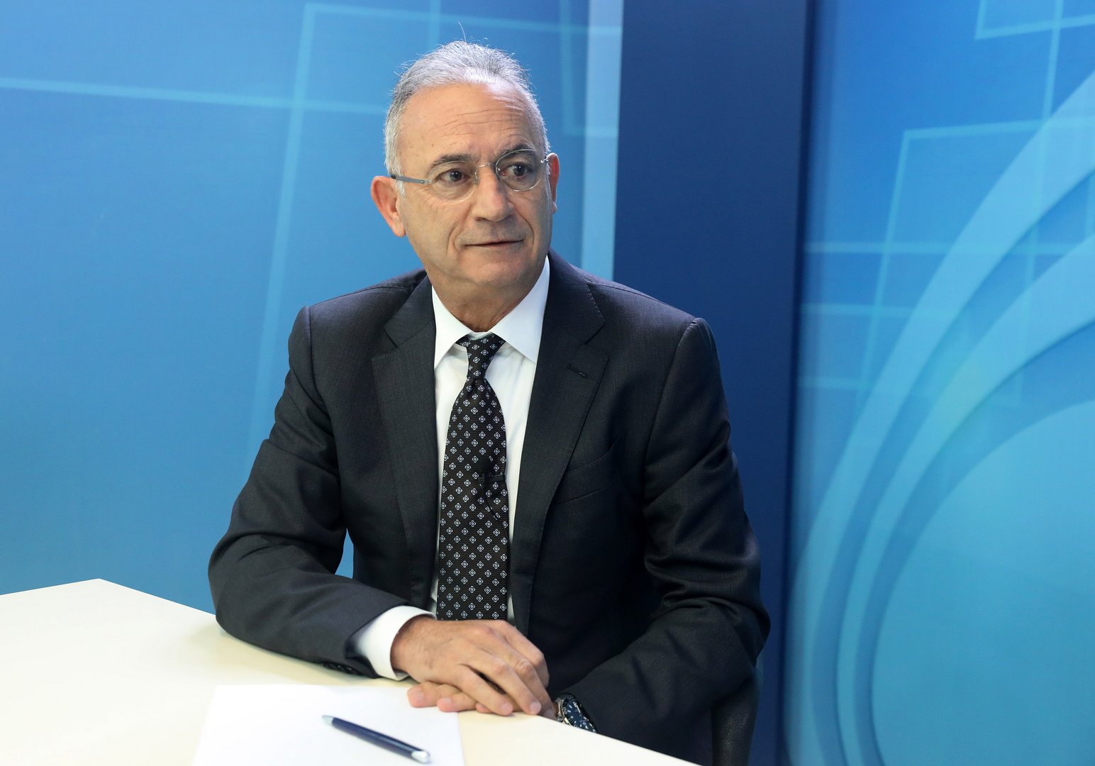 cover Ex-Disy leader says president’s focus on EU role in talks is wrong