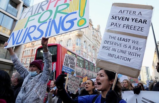 image UK ministers to hold talks with unions in bid to end strikes