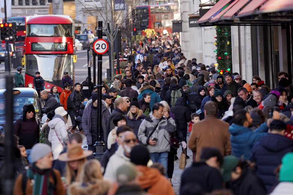 image UK announces cash support for low-income households