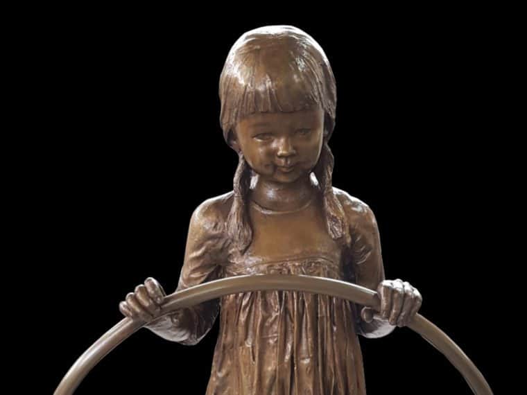image Bronze statue of &#8216;girl with the hula hoop&#8217; stolen from Paphos location (Updated)