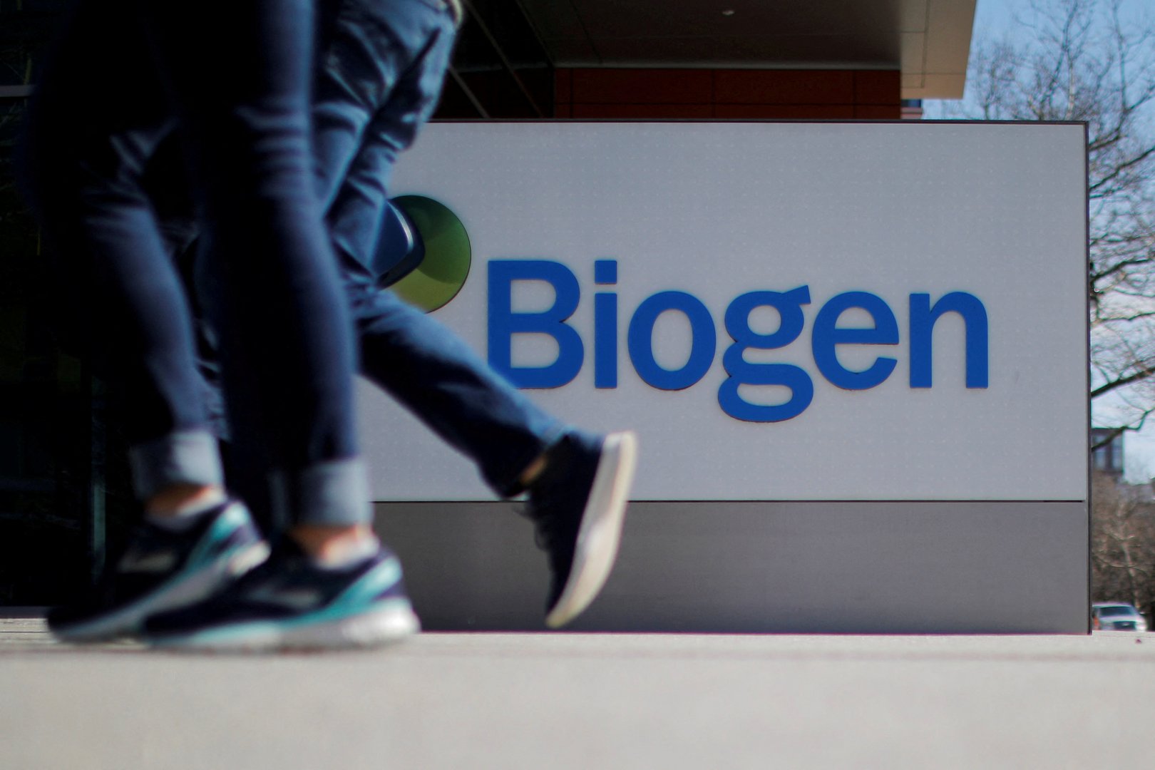 image Eisai, Biogen get US FDA approval for Alzheimer&#8217;s drug, apply for full approval