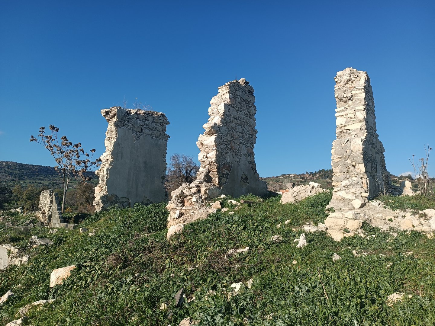 feature nick the ruins of istinjon (nick theodoulou)