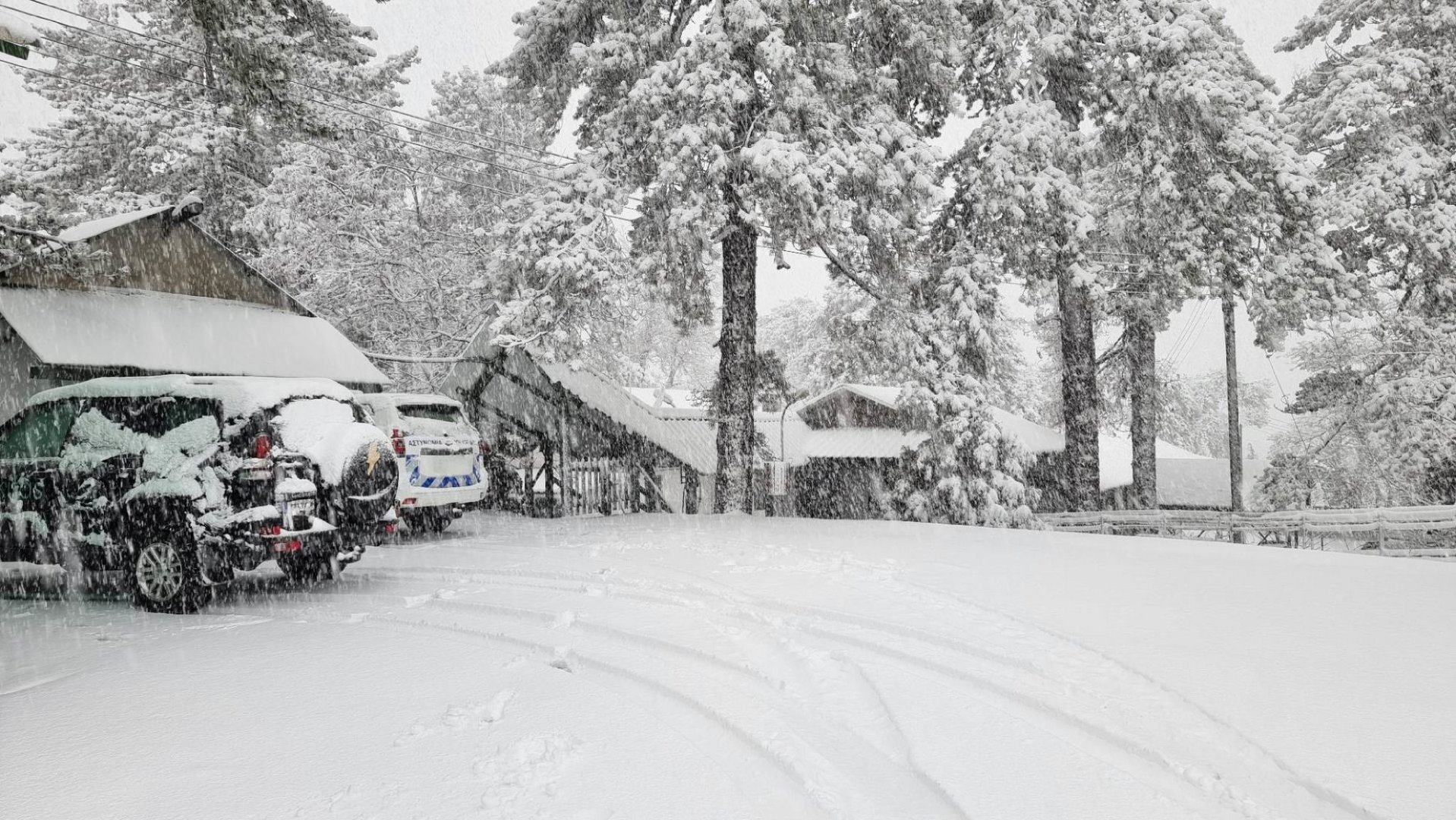 image Snow on Troodos, rain and thin dust for rest of day
