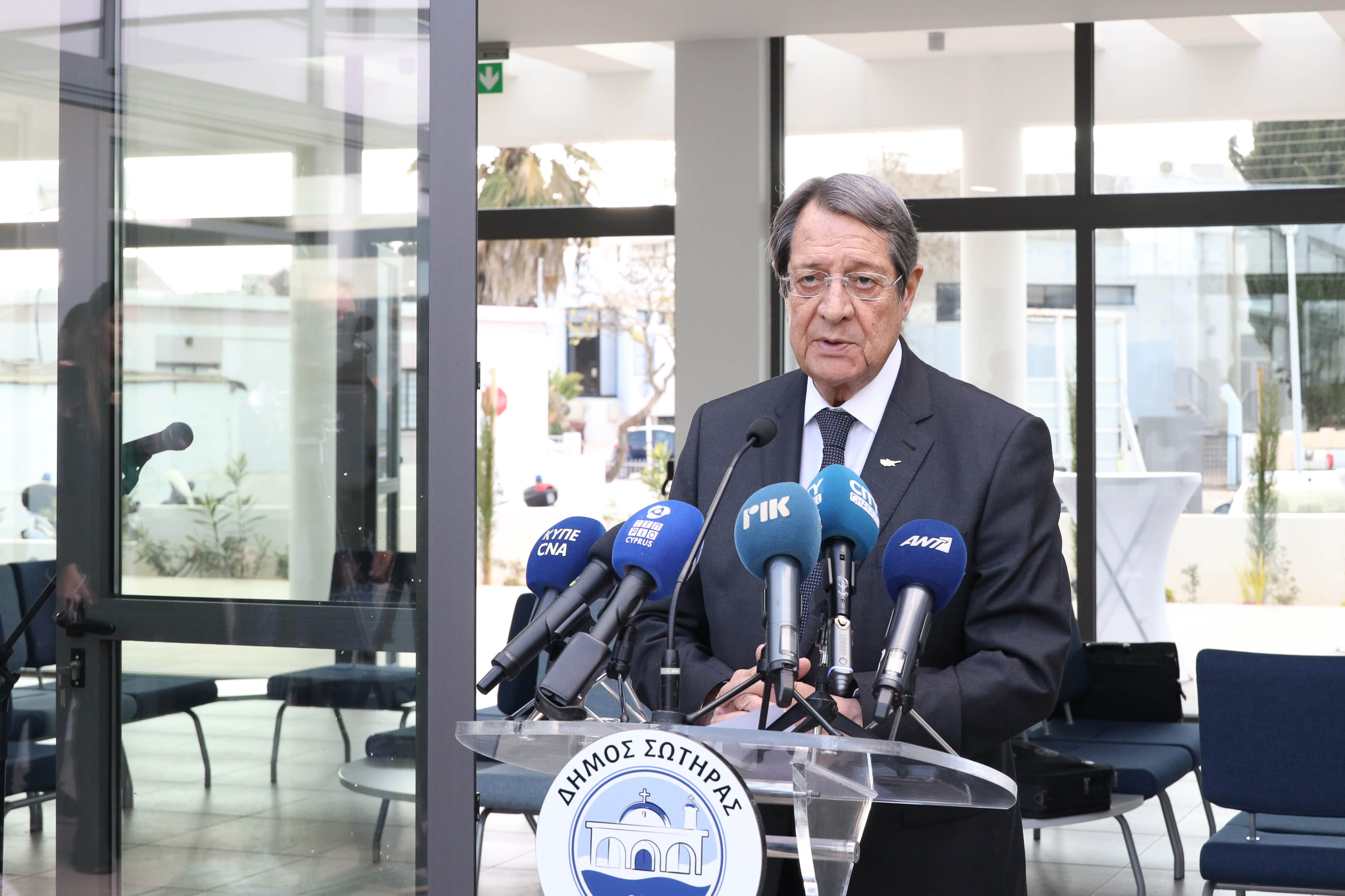 image President heads to Athens to lay foundation stone