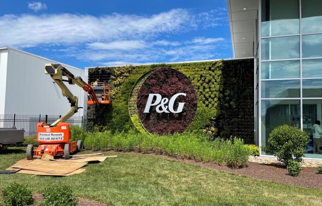 image P&#038;G raises sales forecast on price hikes, sees volumes fall