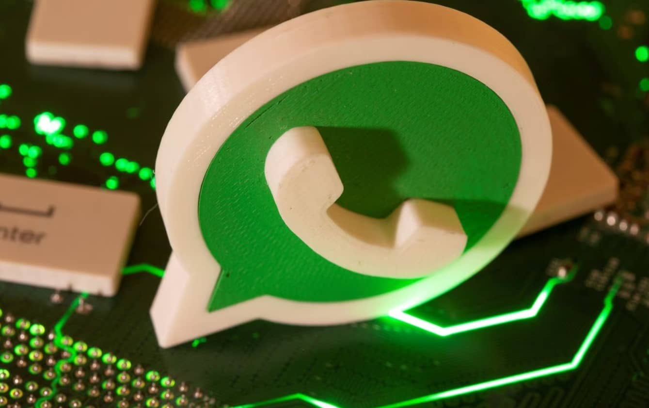 image Meta&#8217;s WhatsApp fined 5.5 mln euro by lead EU privacy regulator