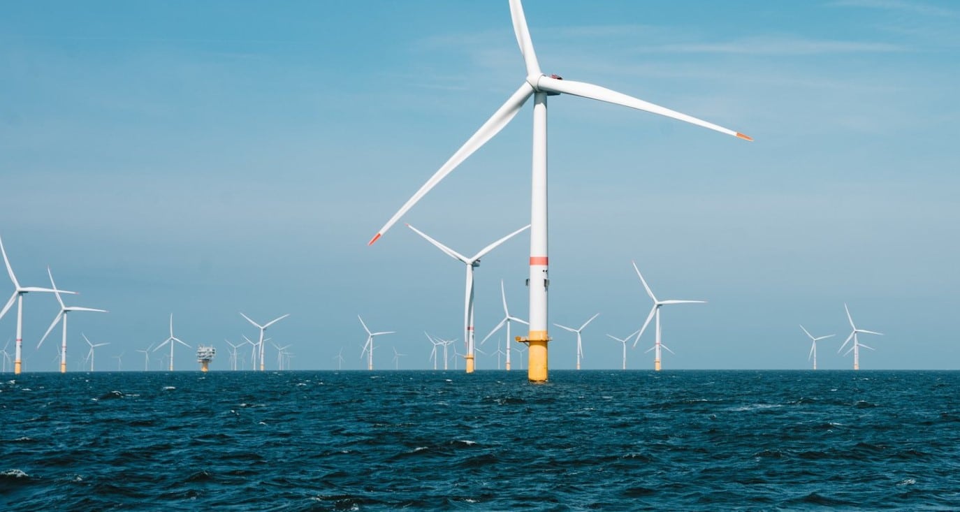 image US axes 24 clean energy projects, including at Exxon&#8217;s Baytown