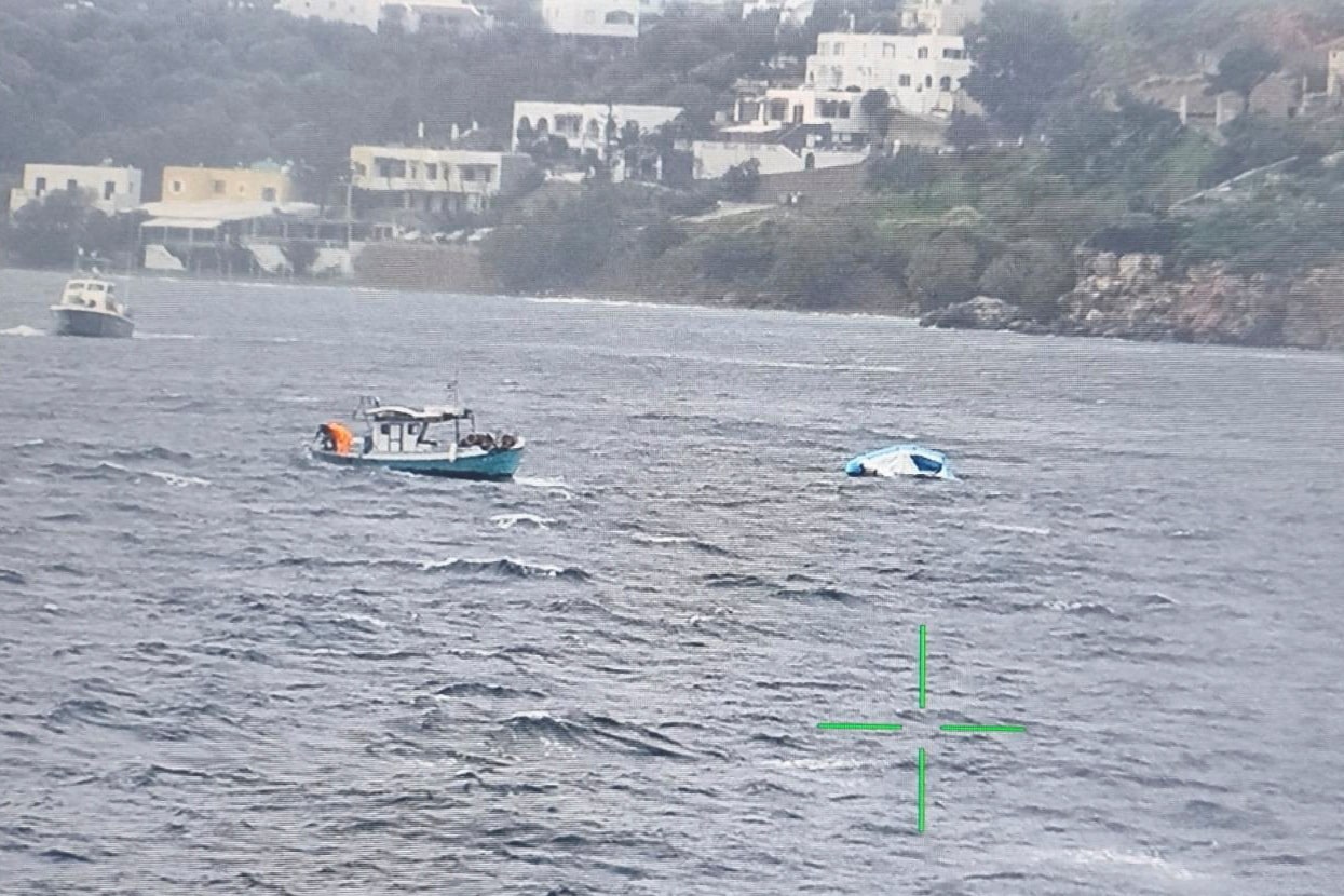 image Three drown, many feared missing in migrant shipwreck off Greece
