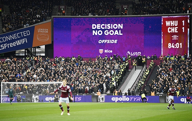 image Struggling Chelsea held 1-1 at West Ham