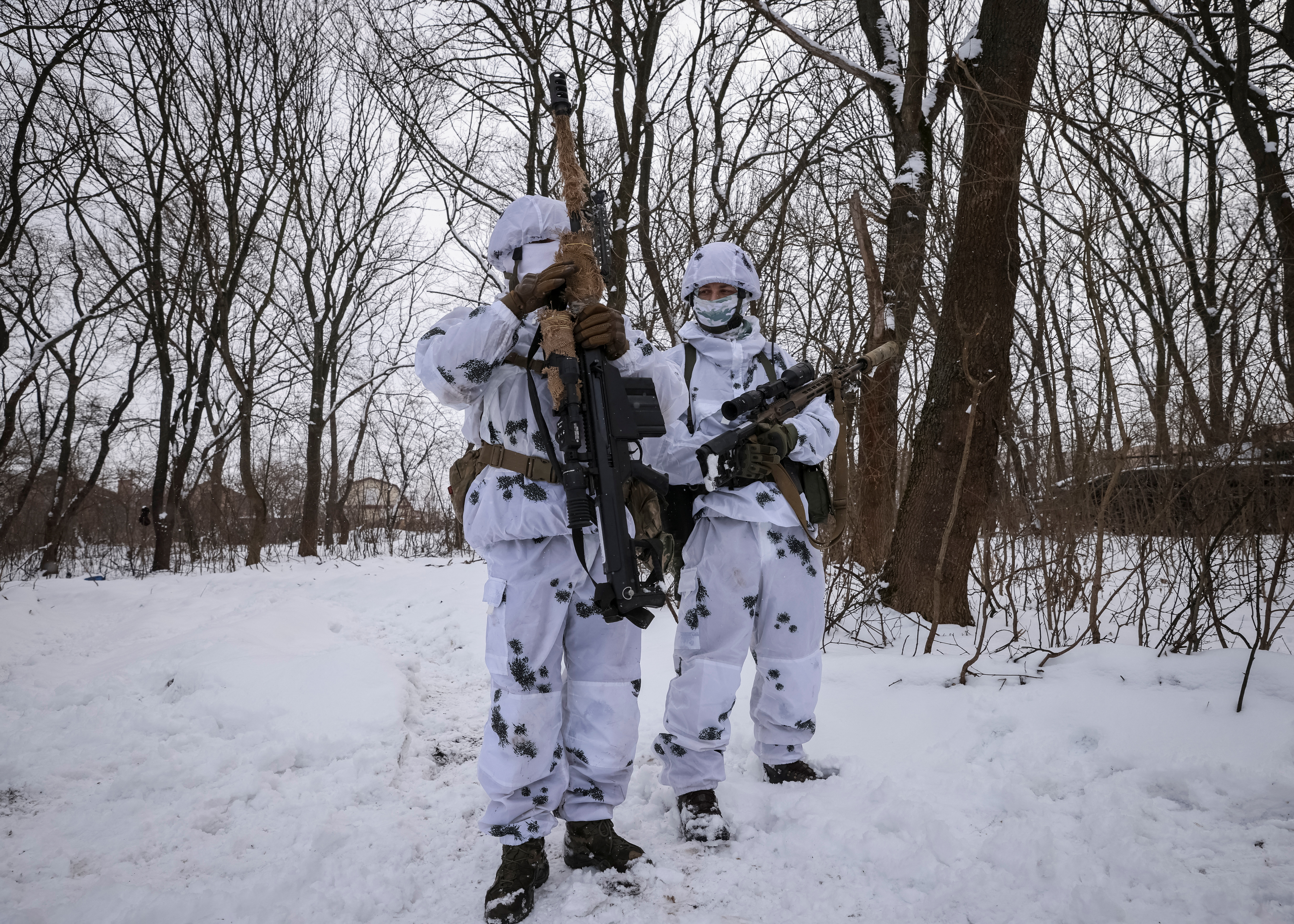 image Ukraine troops prepare for threat of Russia capturing Bakhmut