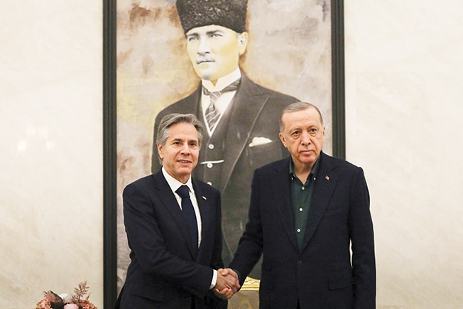 image Blinken pledges long-term aid for Turkey after devastating earthquakes