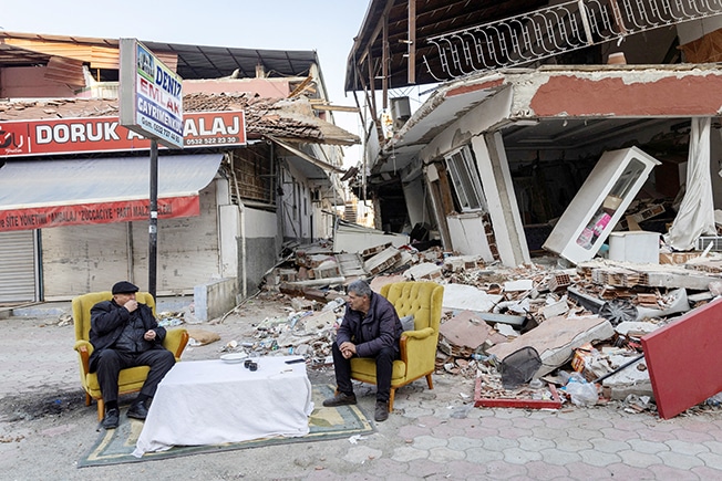 image Six killed after latest earthquake shakes Turkey-Syria border