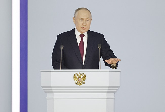 image Putin issues new nuclear warnings to West over Ukraine