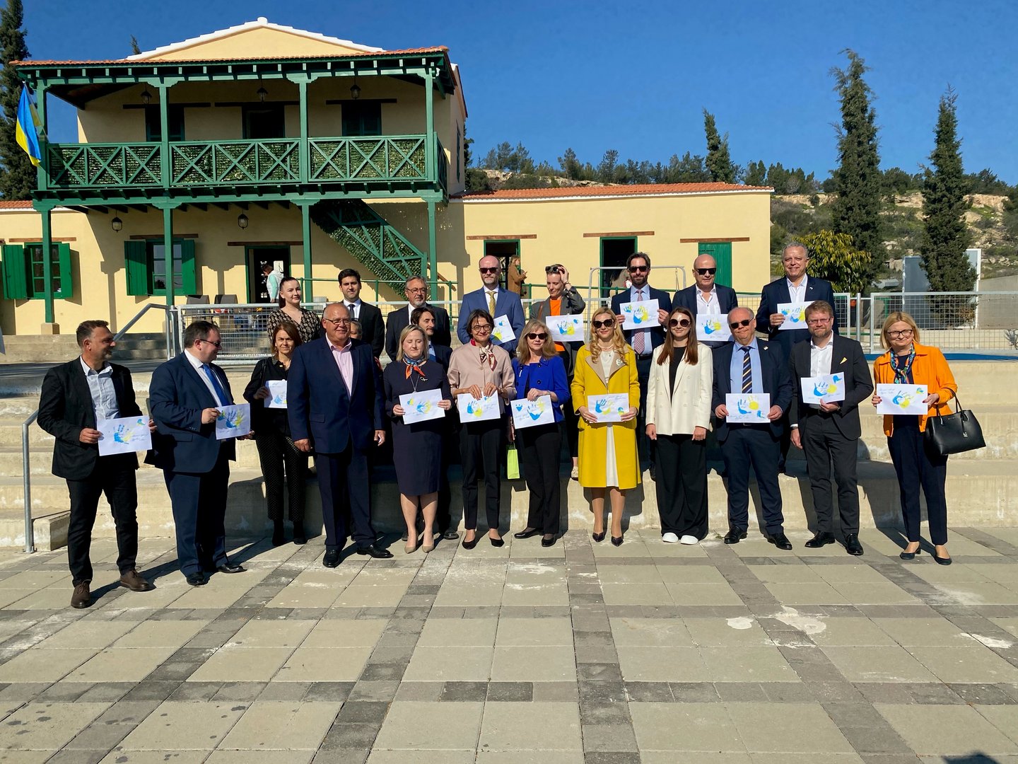 image Ambassadors visit Ukrainian kindergarten in Pyla