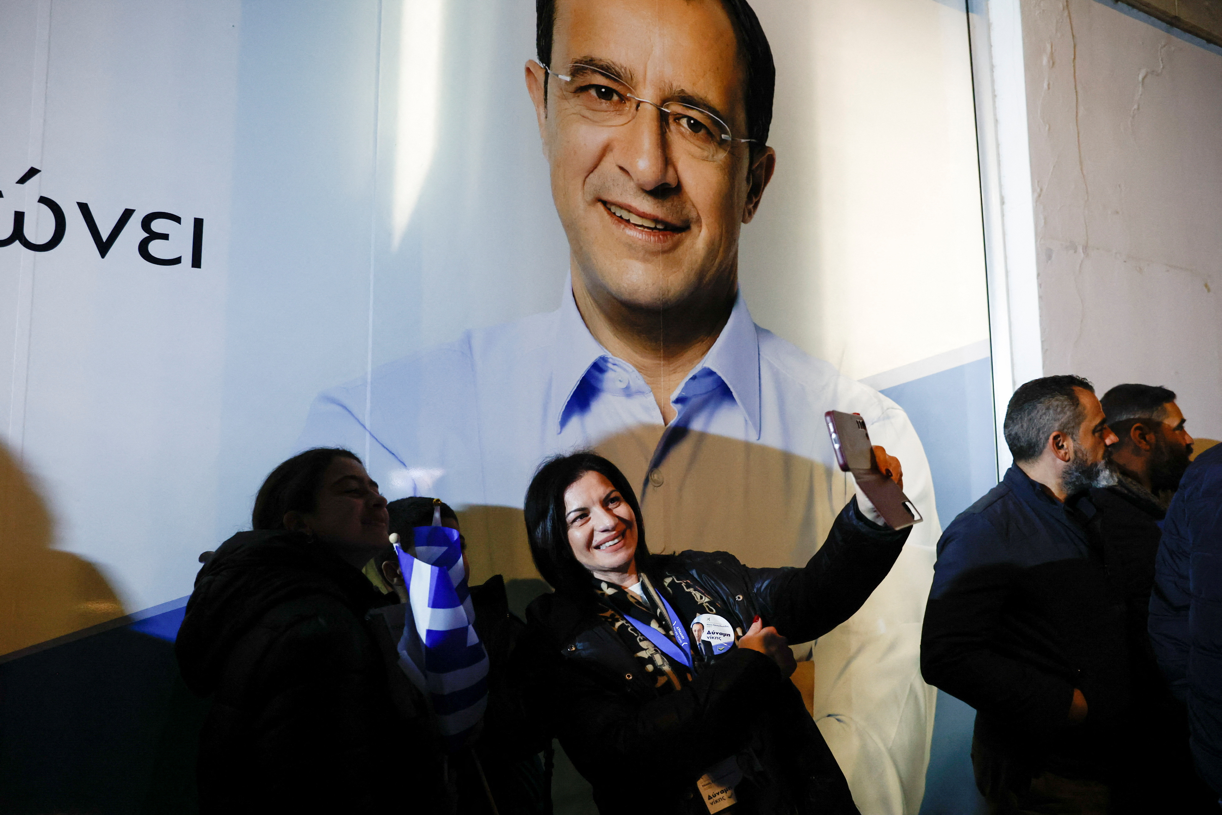 image Macron congratulates Christodoulides in Greek