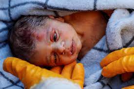 image Children rescued from ruins days after earthquake, but death toll tops 23,700 (Update)