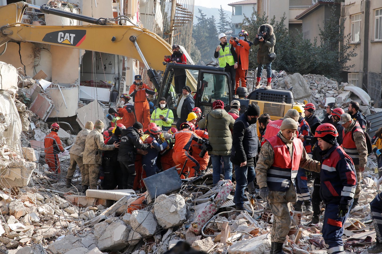 image Earthquake fans anti-Syrian sentiment in Turkey amid desperate conditions