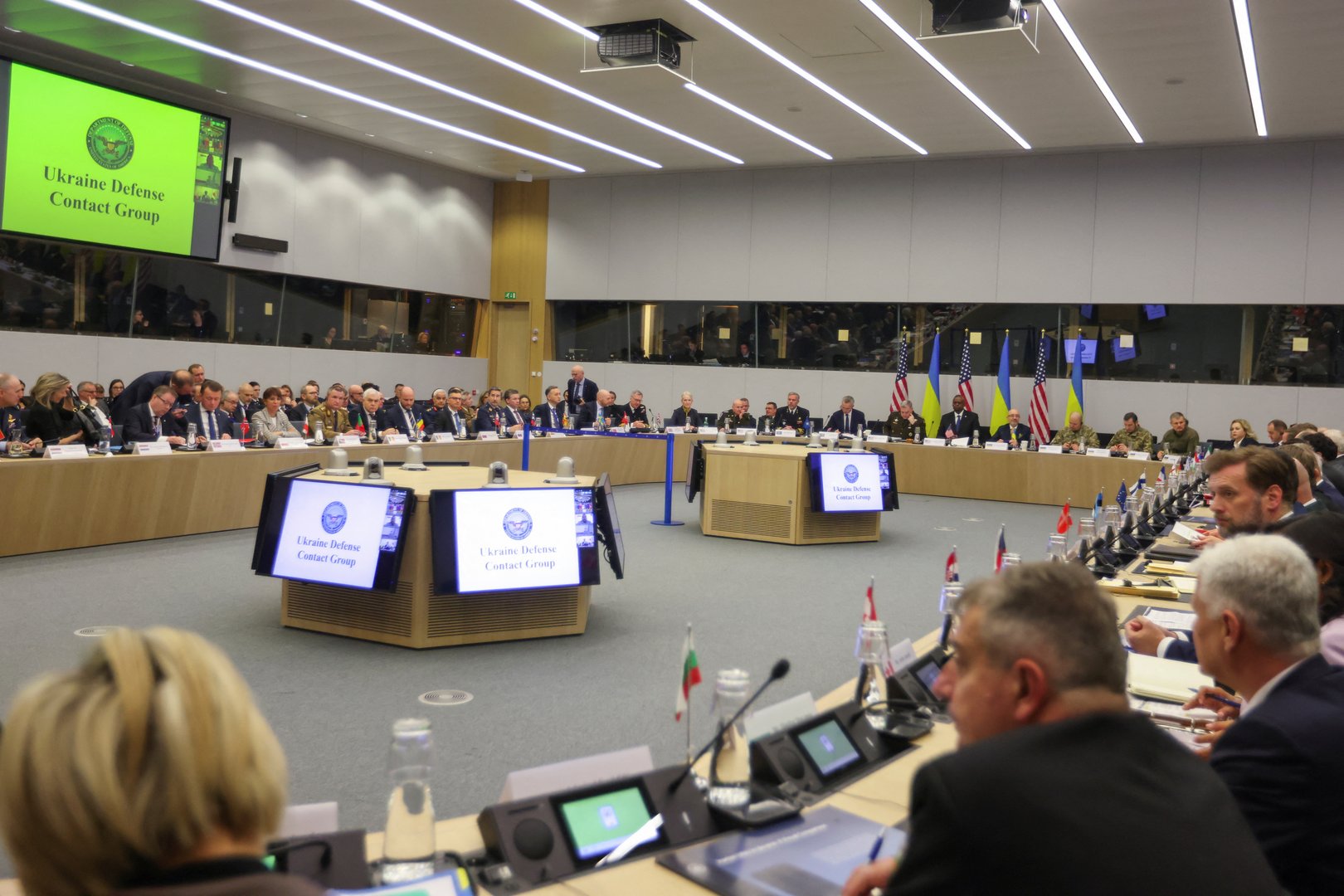 image NATO meeting fails to approve first defence plans since Cold War