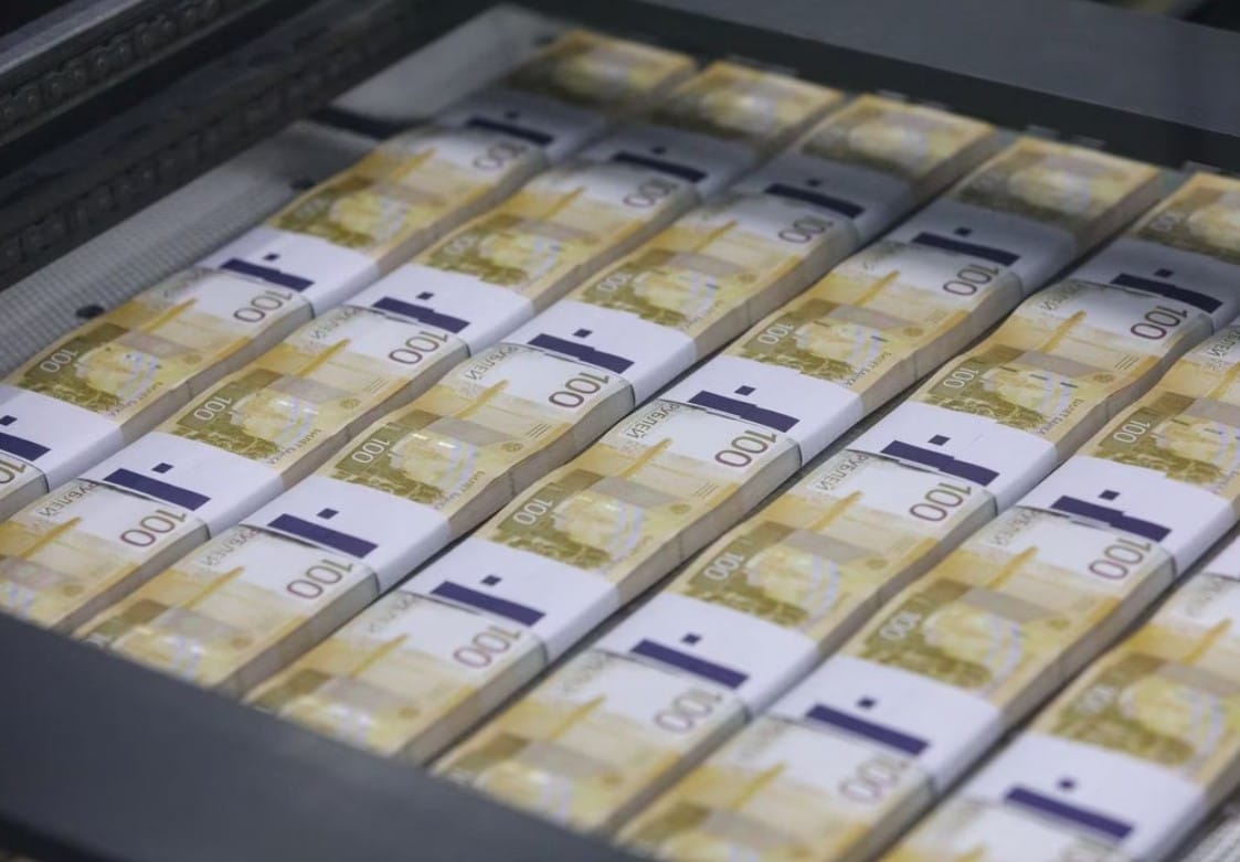 image Russian Finance Ministry to treble FX sales in coming month