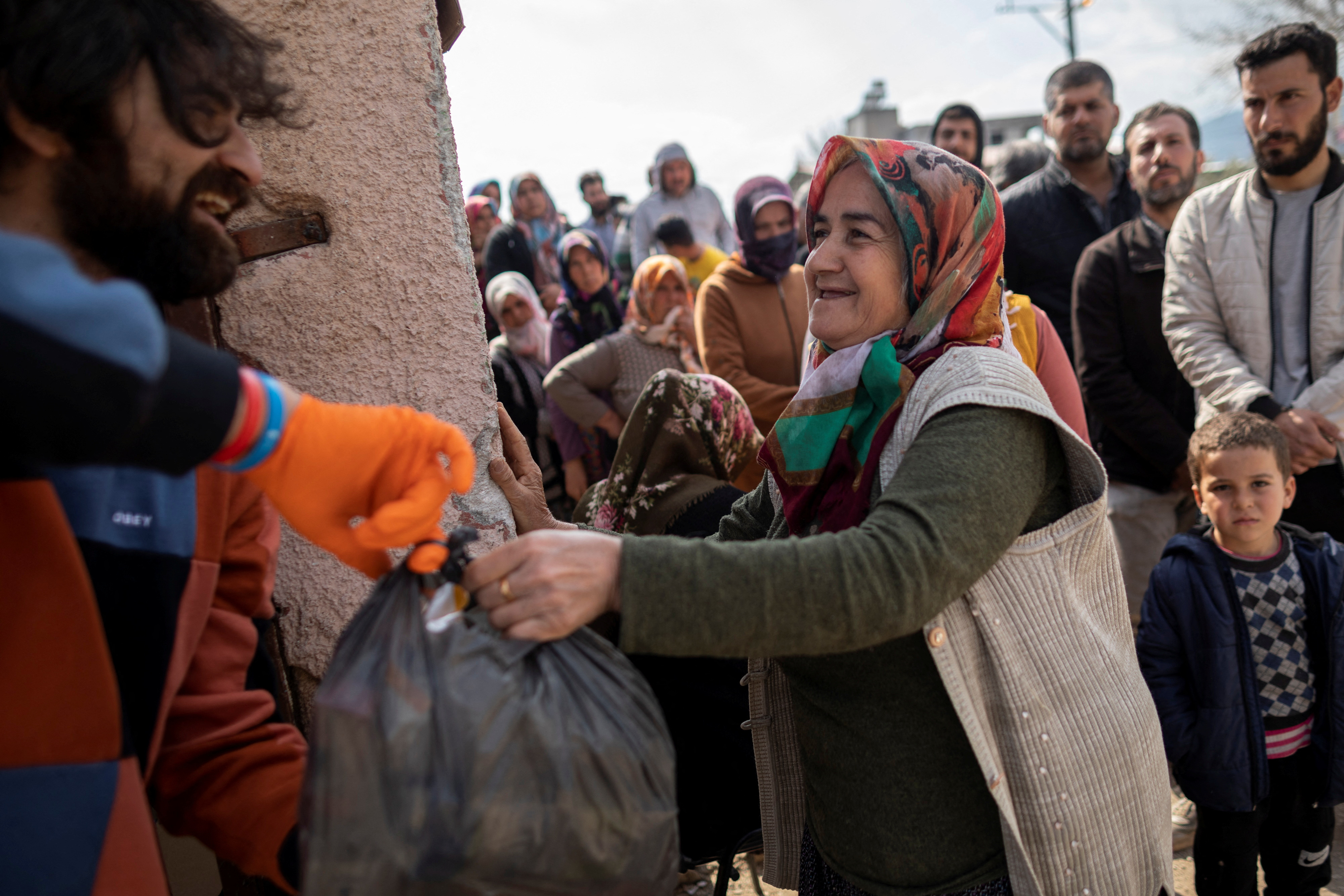 image Close to 4,000 Turkish earthquake victims find refuge in north