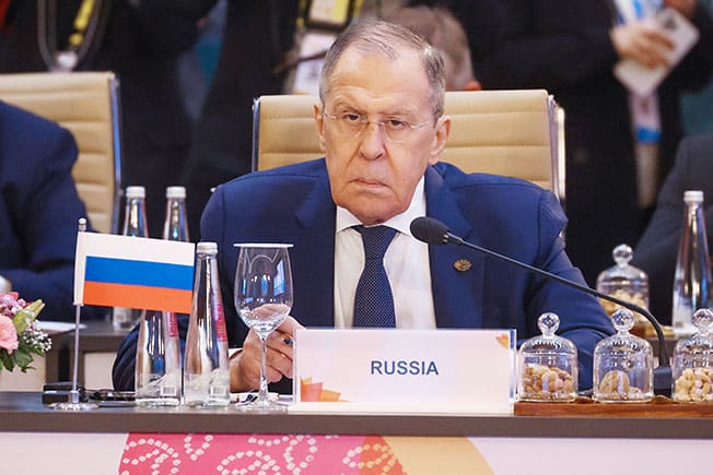 image Blinken, Lavrov speak amid war of words over Ukraine at G20 meet
