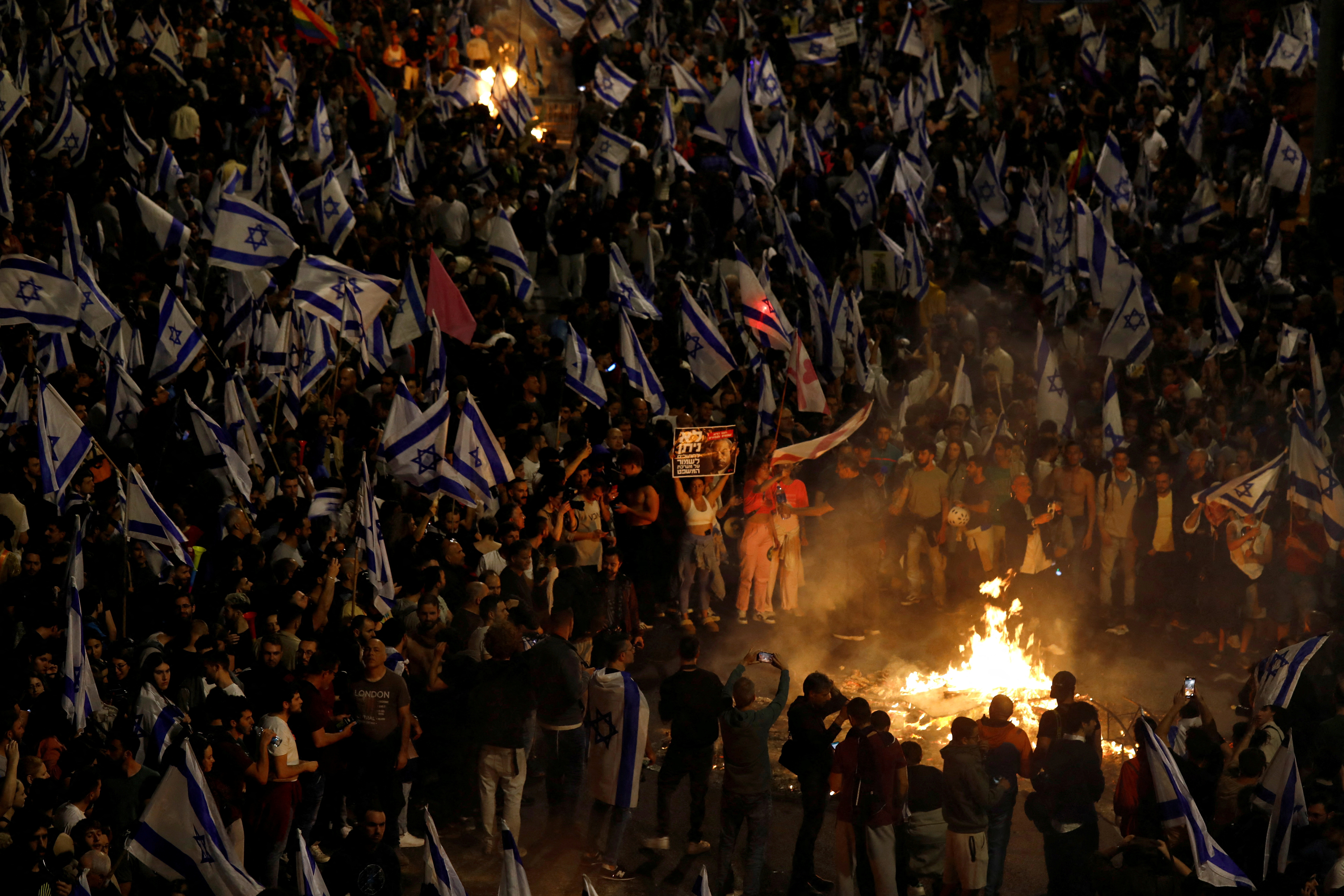 image Israeli government in chaos as judicial reform plans draw mass protests