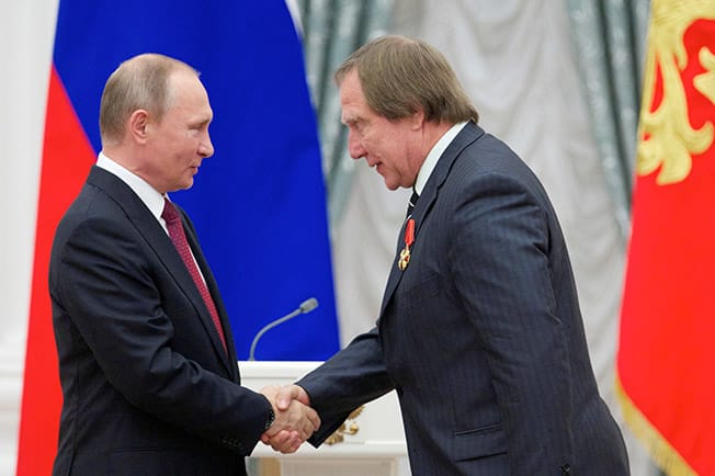 image Four bankers who helped Putin&#8217;s friend set up Swiss bank account convicted