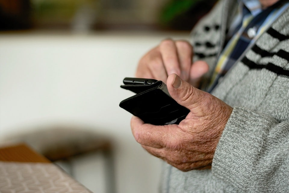 image Couple pretending to be doctors remanded again after extorting almost €100,000