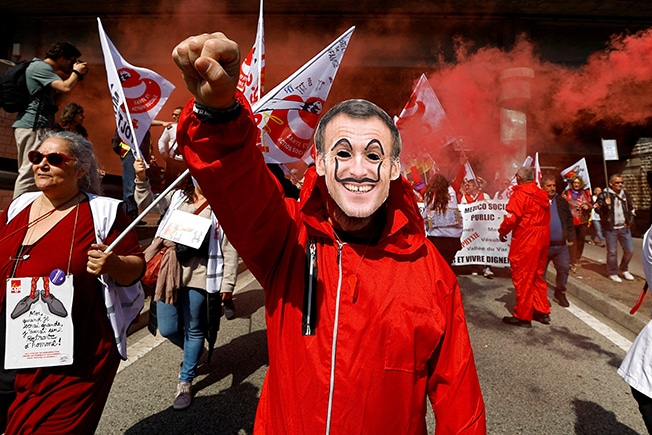 image France&#8217;s Macron says will not yield to pension protests