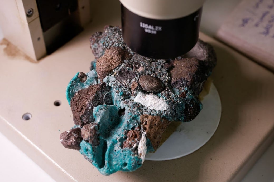 plastic rocks found on trindade island in the state of espirito santo