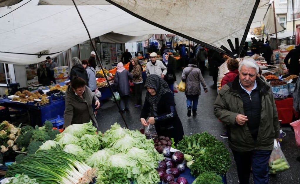 image Turkey&#8217;s current account deficit widens to record level in January
