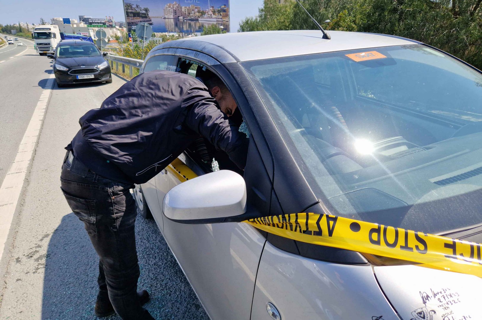 image Armed robbery was staged, two arrested (Update 2)