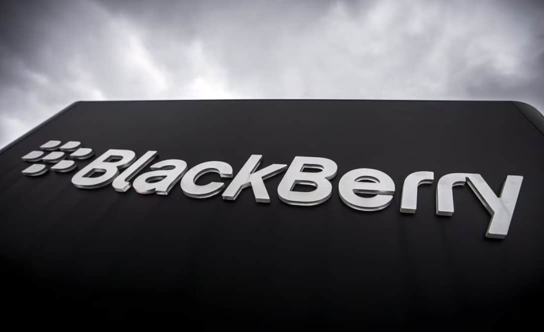 image BlackBerry signs up to $900 million patent deal after sale to Catapult collapses