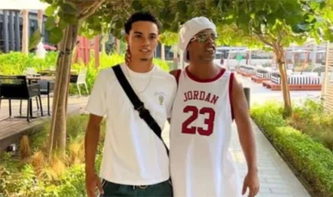 image Ronaldinho&#8217;s son signs for Barcelona&#8217;s youth academy