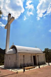 dom travel timios stavros chapel