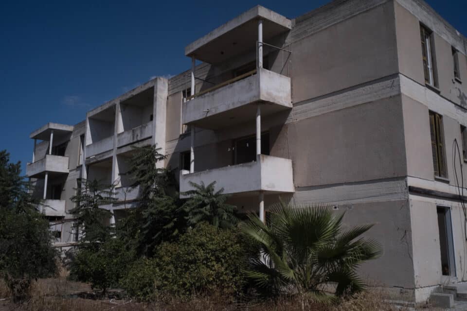 image Government to spend €100 million to fix refugee homes