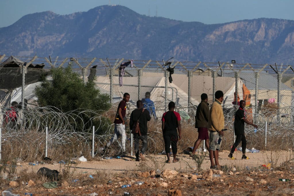image Cypriots have increasingly unfavourable view towards migrants, report finds