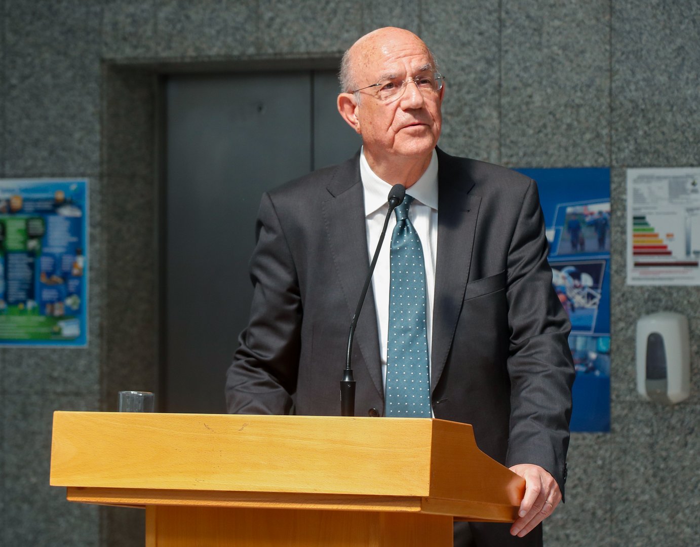 image Finance minister heading to Brussels