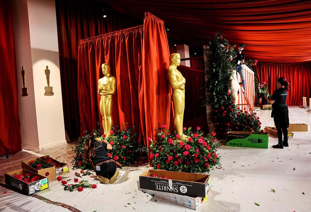 image Champagne carpet and crisis team ready for Oscars celebration