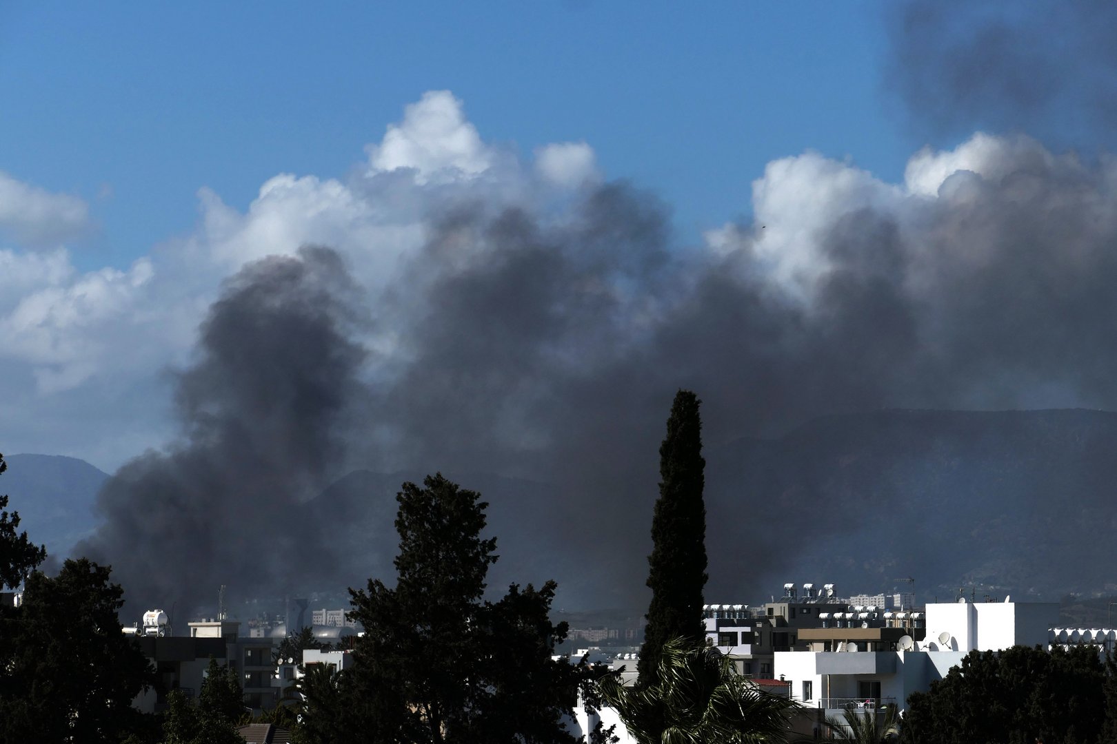 image Fire in furniture factory in northern Nicosia under control (Updated)