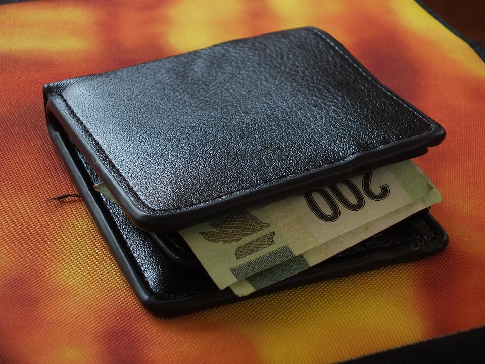image Good Samaritan returns pensioner&#8217;s wallet with €288